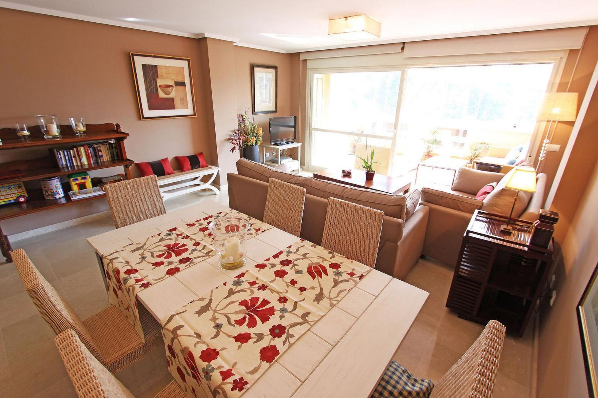 1039 Front 2 Line Penthouse *